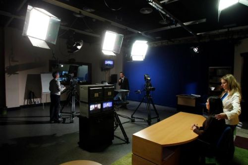 En el plató de televisión con Vicente Vallés En el plató de televisión con Vicente Vallés